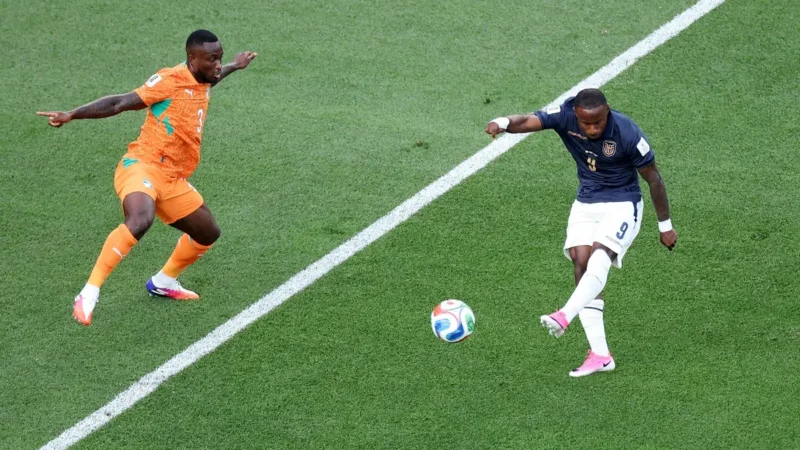 El travesaño, la pesadilla por duplicado de Ecuador en el primer tiempo ante Costa de Marfil