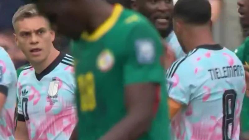 Tremendo careo entre Tielemans y Trossard antes de la remontada de Bélgica en el Mundial 2026