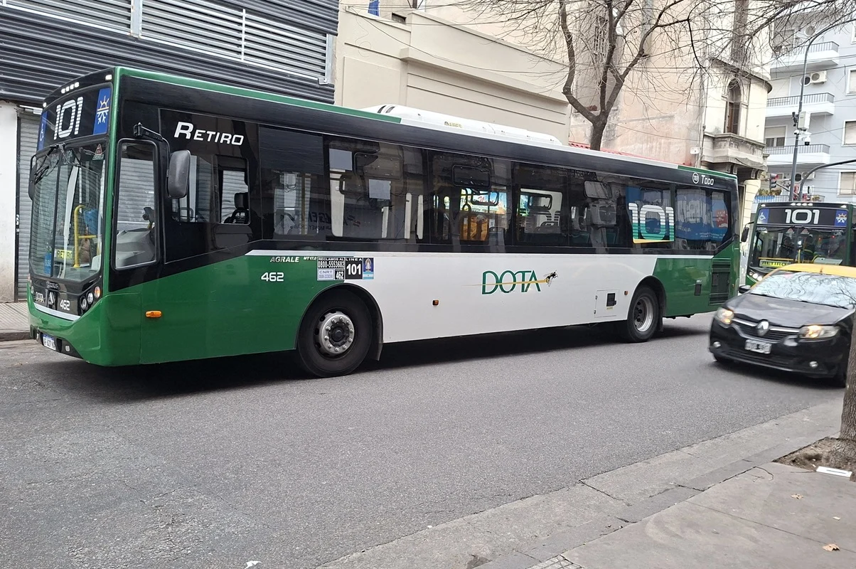 Servicio reducido de colectivos por el Argentina – Inglaterra