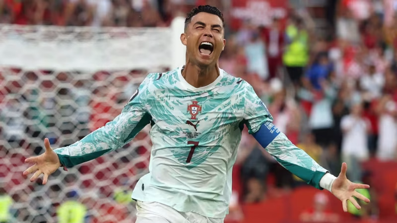 Otro récord para Cristiano Ronaldo: Se transformó en el goleador más veterano en duelos de eliminación directa de Mundiales