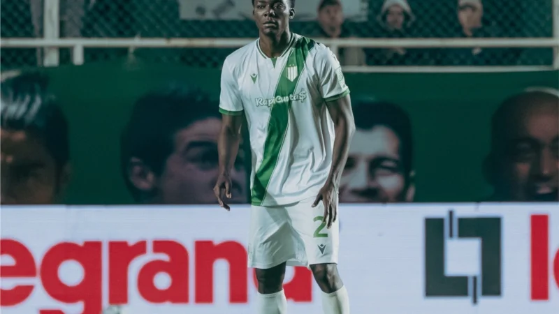 Danilo Arboleda rescindió y se fue de Banfield a San Lorenzo