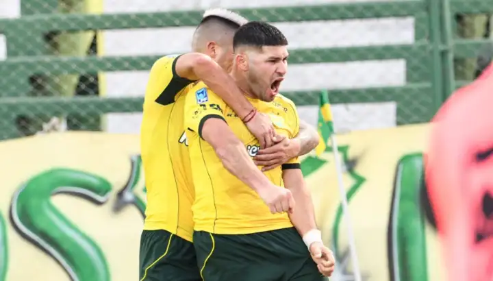 Defensa y Justicia fue más efectivo y venció a Riestra en Florencio Varela