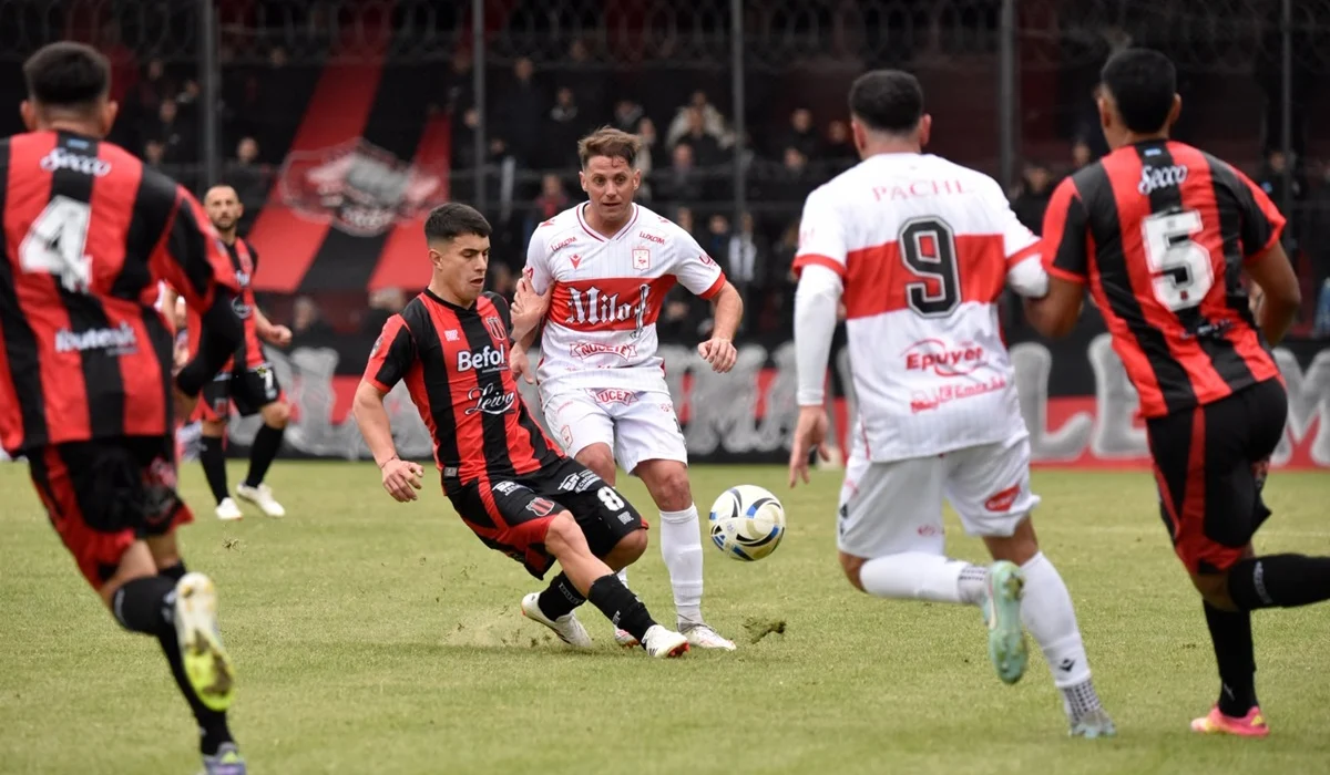 Morón perdió con Defensores y le dio una mano a Ferro