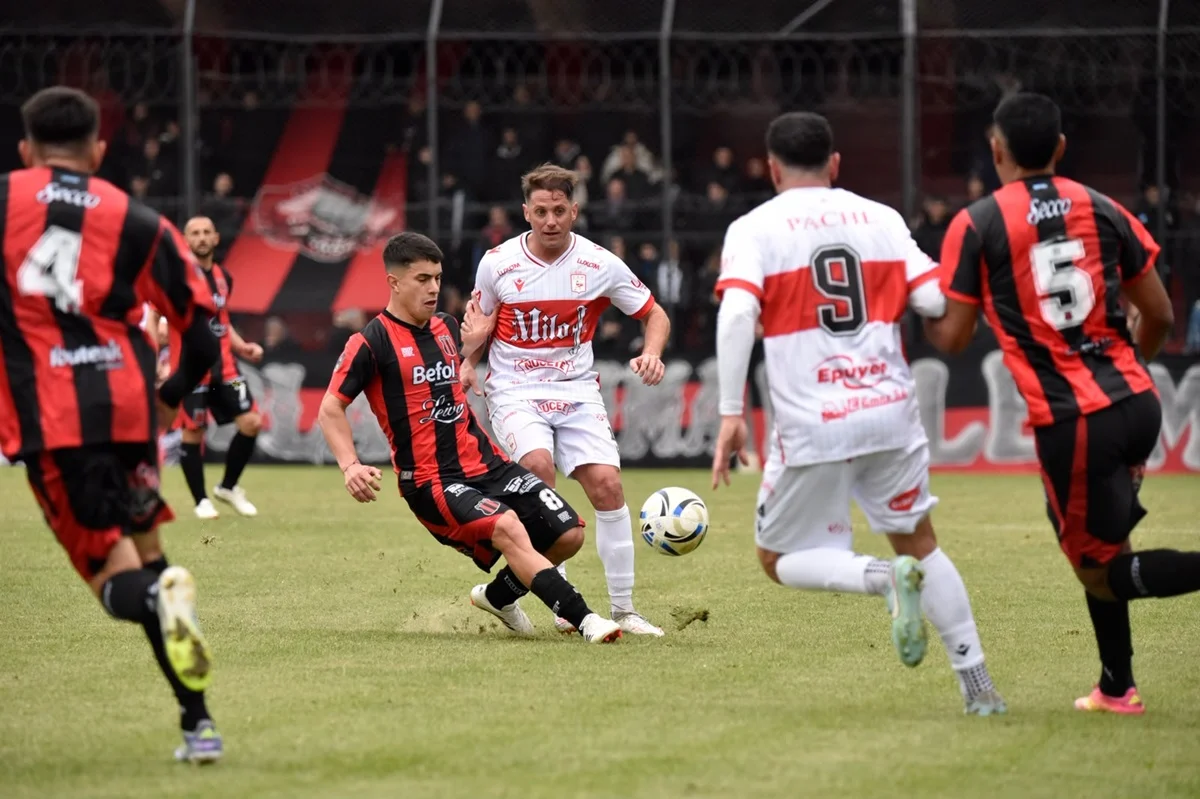 Morón perdió con Defensores y le dio una mano a Ferro
