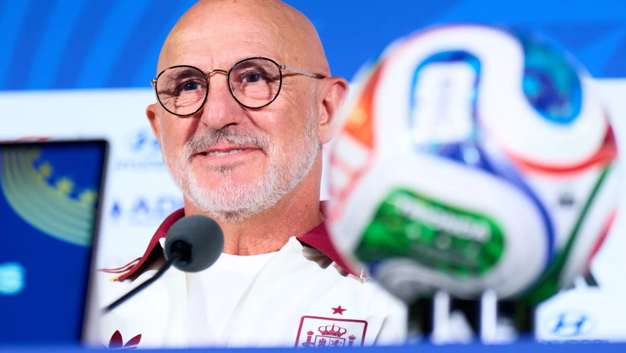 Luis De la Fuente elogió a Scaloni y Alfaro en la previa de los cuartos del Mundial