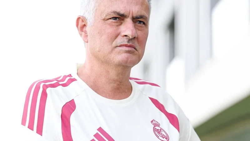 José Mourinho habló tras la primera práctica del Real Madrid: «Es un honor»