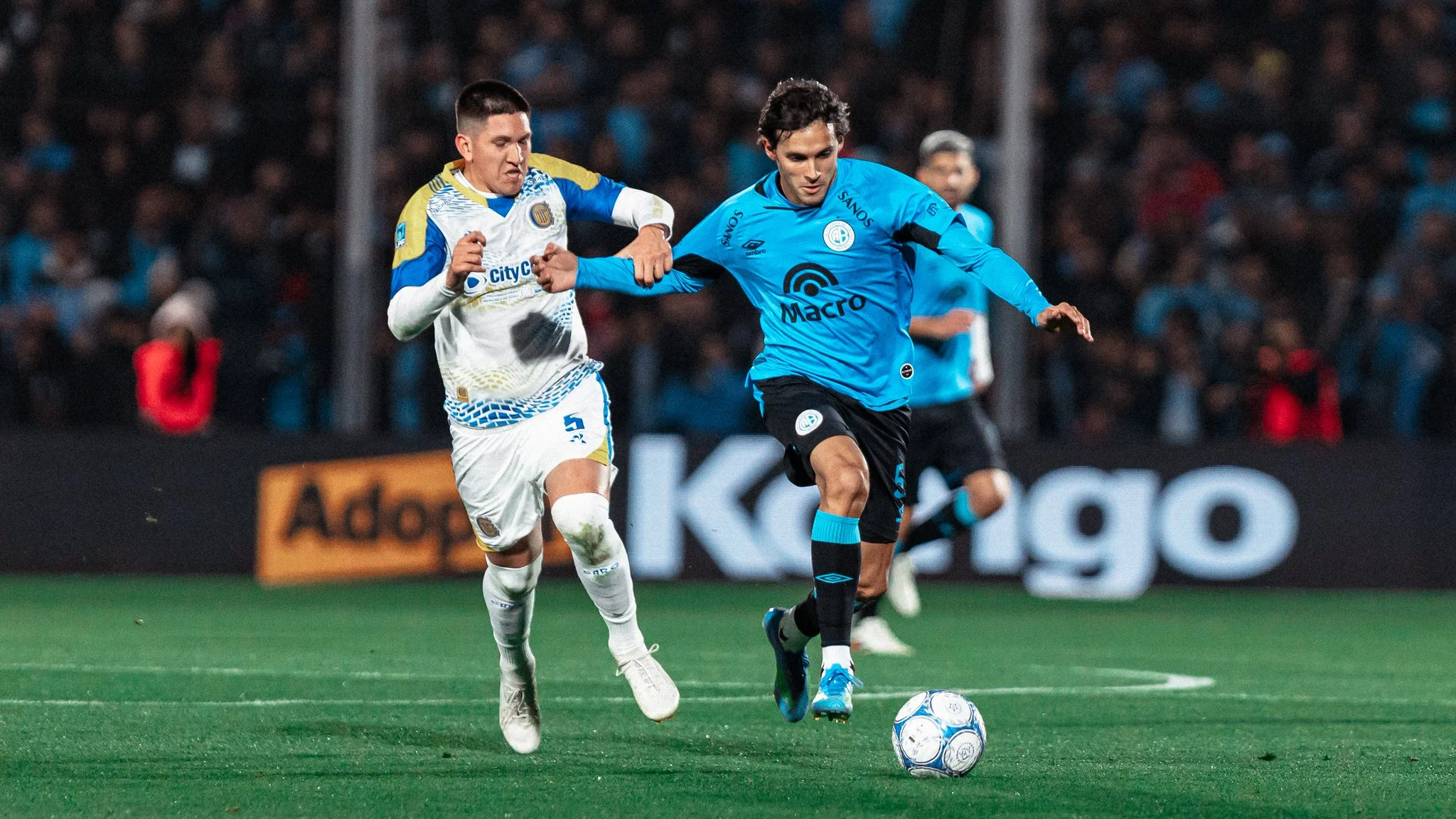 Belgrano arrancó la defensa del título con sufrido triunfo sobre Rosario Central