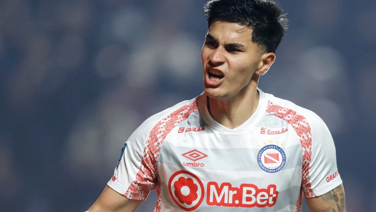Argentinos Juniors goleó a Estudiantes Rio Cuarto en el Maradona y suma puntaje perfecto