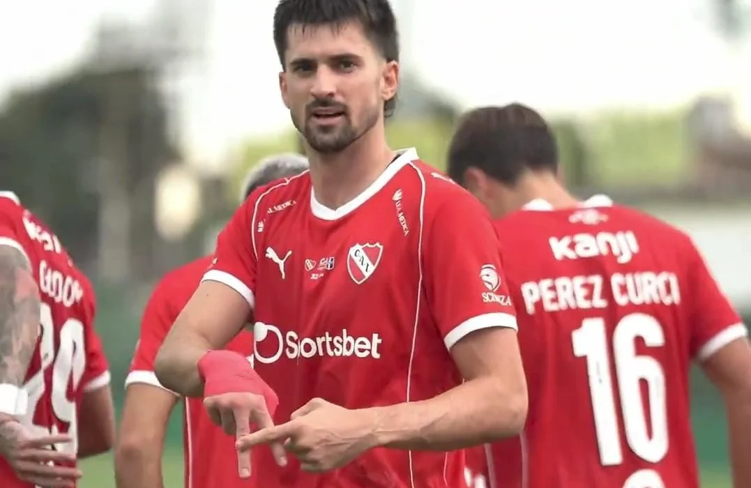 Gustavo Quinteros pasó la escoba y no tendrá en cuenta a Pussetto y Fernández Cedres en Independiente