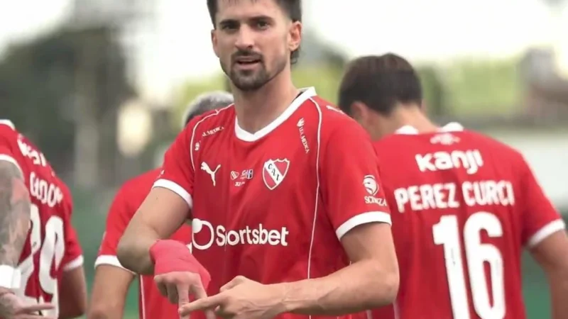 Gustavo Quinteros pasó la escoba y no tendrá en cuenta a Pussetto y Fernández Cedres en Independiente