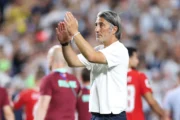Murat Yakin, entrenador de Suiza: «No digo que favorecen a Argentina pero nos castigaron con un error arbitral»