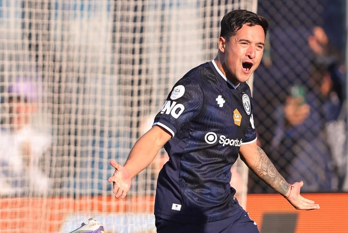Luciano Gómez abrió la cuenta para Independiente Rivadavia ante Tigre