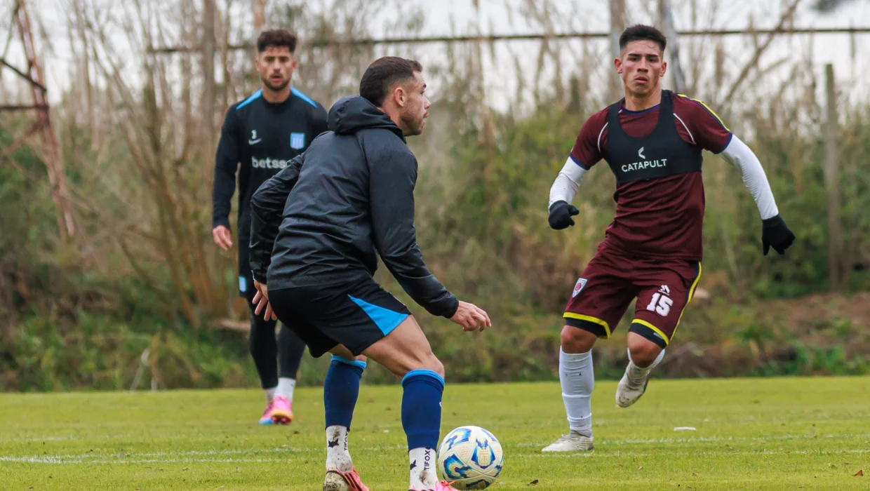 Racing se impuso ante Sportivo Barracas en un amistoso de pretemporada