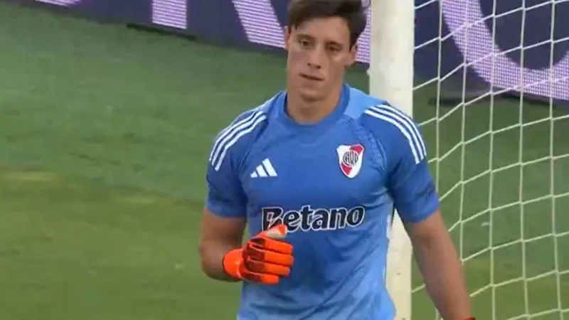 Santiago Beltrán es figura en River – Flamengo con dos salvadas claves
