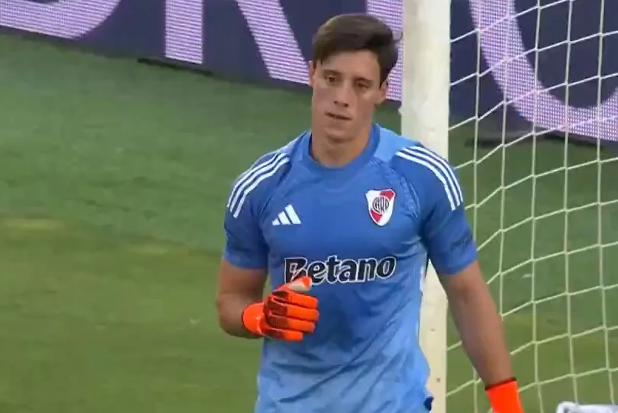 Santiago Beltrán es figura en River – Flamengo con dos salvadas claves
