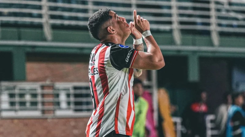 Barracas Central sorprende y vence a River con gol de Gonzalo Morales