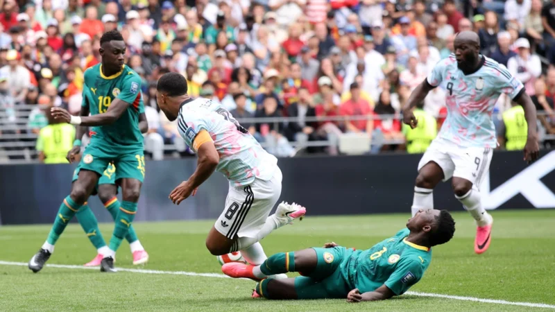 Polémico penal en la prórroga de Bélgica vs Senegal: gol de Youri Tielemans