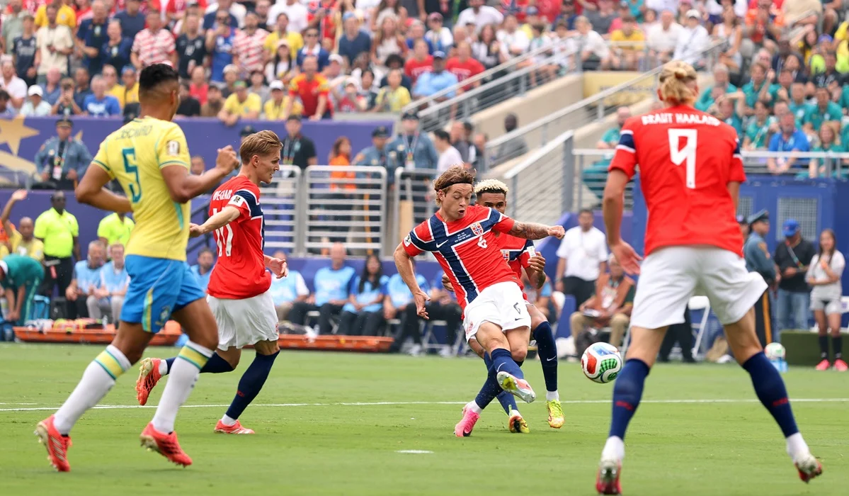 Noruega sorprendía a Brasil, pero fue anulado el gol de Berg