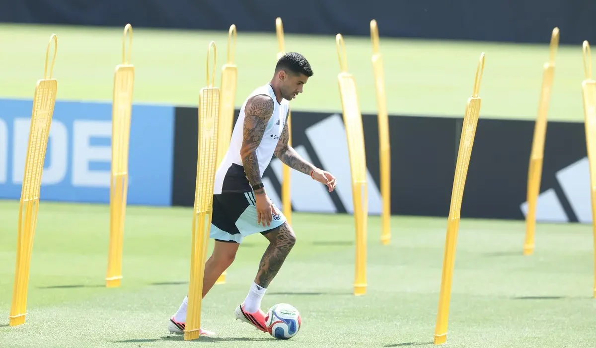 Cuti Romero se aleja del Tottenham y Barcelona se asoma: «Nunca lo llamé para convencerlo de quedarse»