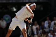 Zverev le ganó el primer set a Sinner tras 65 minutos bravos de Wimbledon
