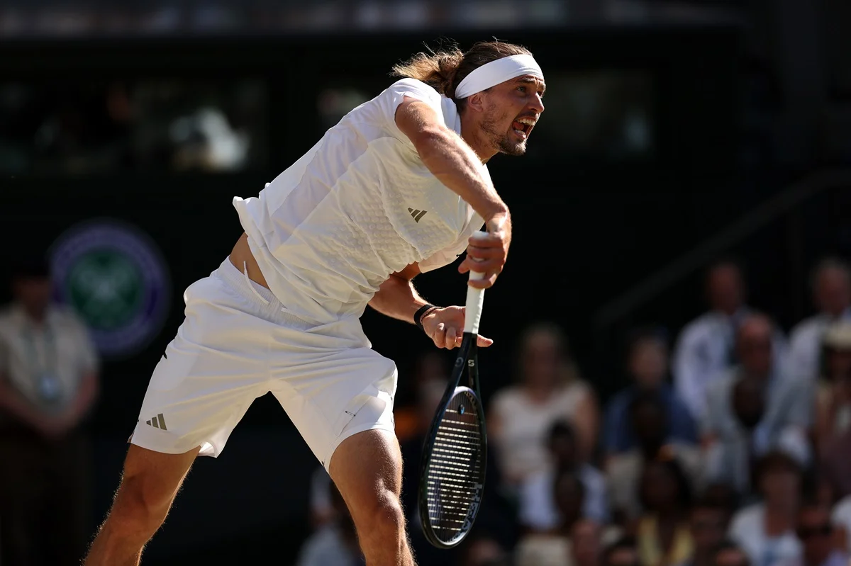 Zverev le ganó el primer set a Sinner tras 65 minutos bravos de Wimbledon