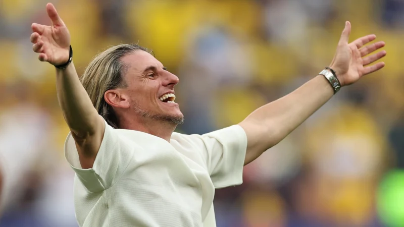 Sebastián Beccacece renunció a Ecuador post derrota con México