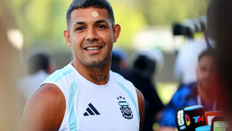 Facundo Medina regresó a su barrio tras el Mundial y fue contundente: «No crean boludeces»