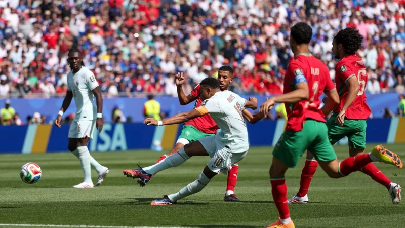 Bono ya salvó a Marruecos por duplicado ante Francia en 4 minutos