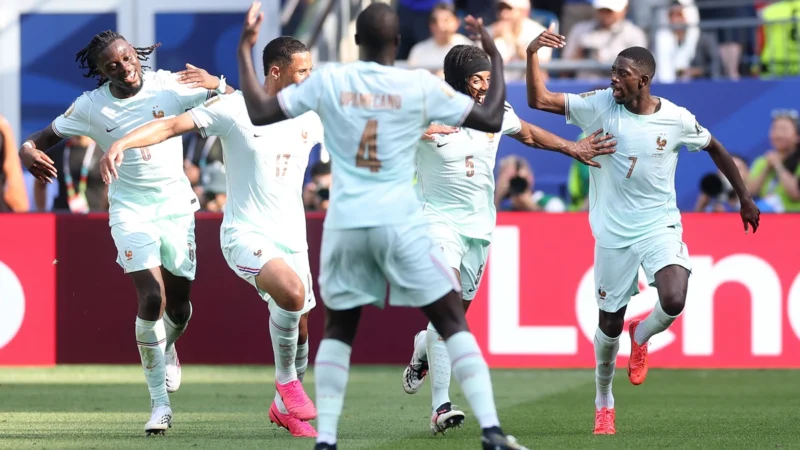 Francia eliminó a Marruecos en una ráfaga y se metió en semis del Mundial