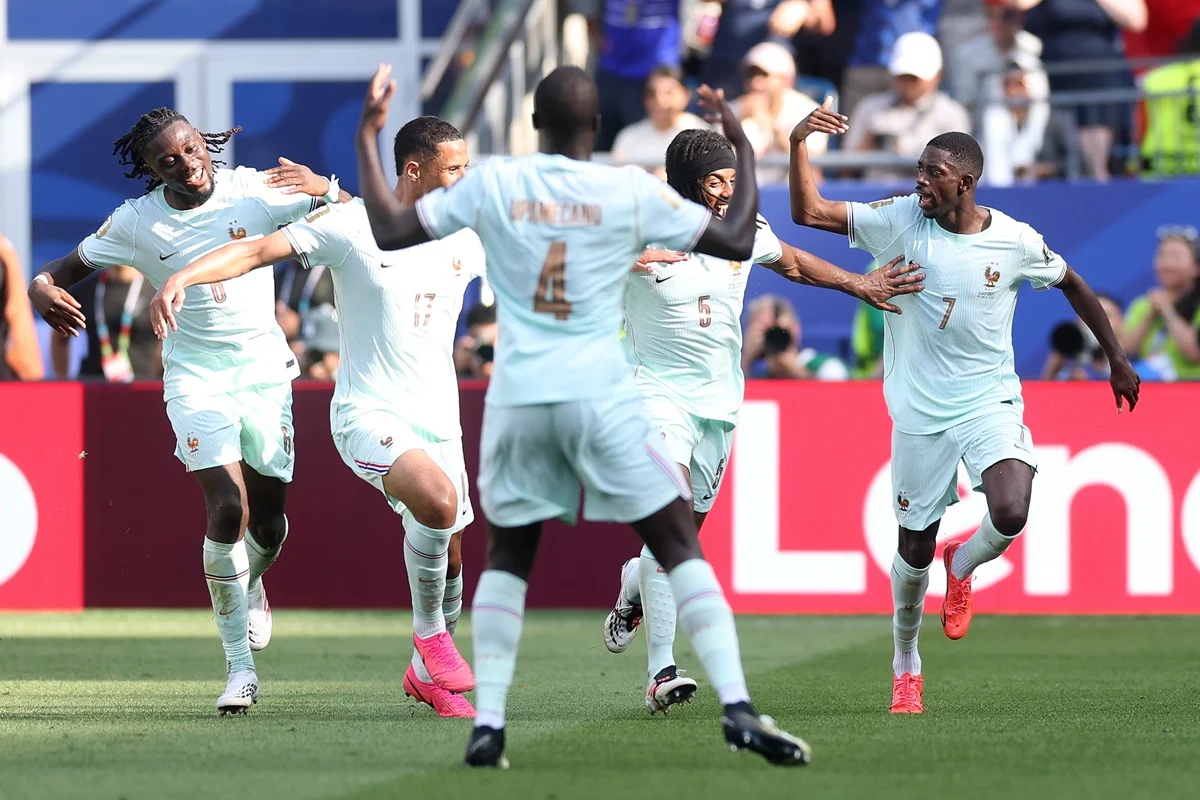 Francia eliminó a Marruecos en una ráfaga y se metió en semis del Mundial