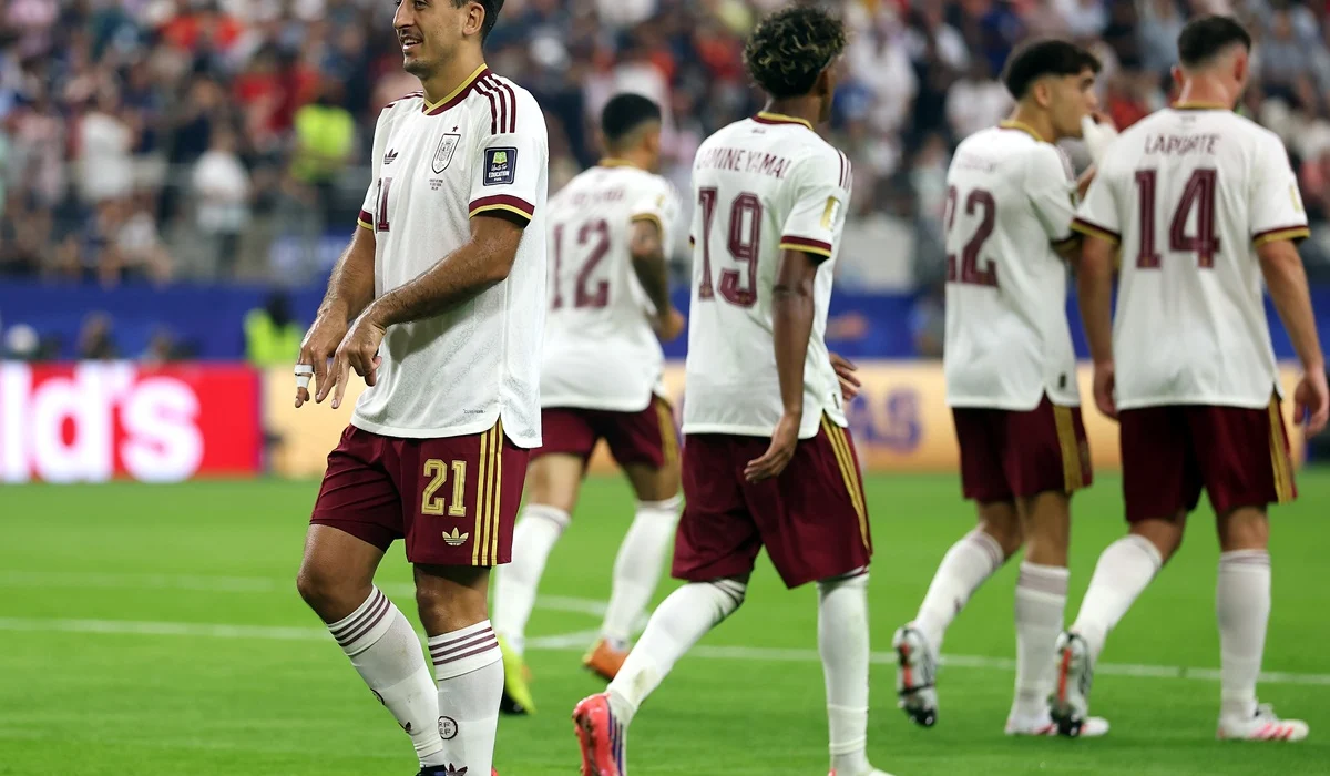 Mikel Oyarzabal abrió la lata en la semifinal de España y Francia