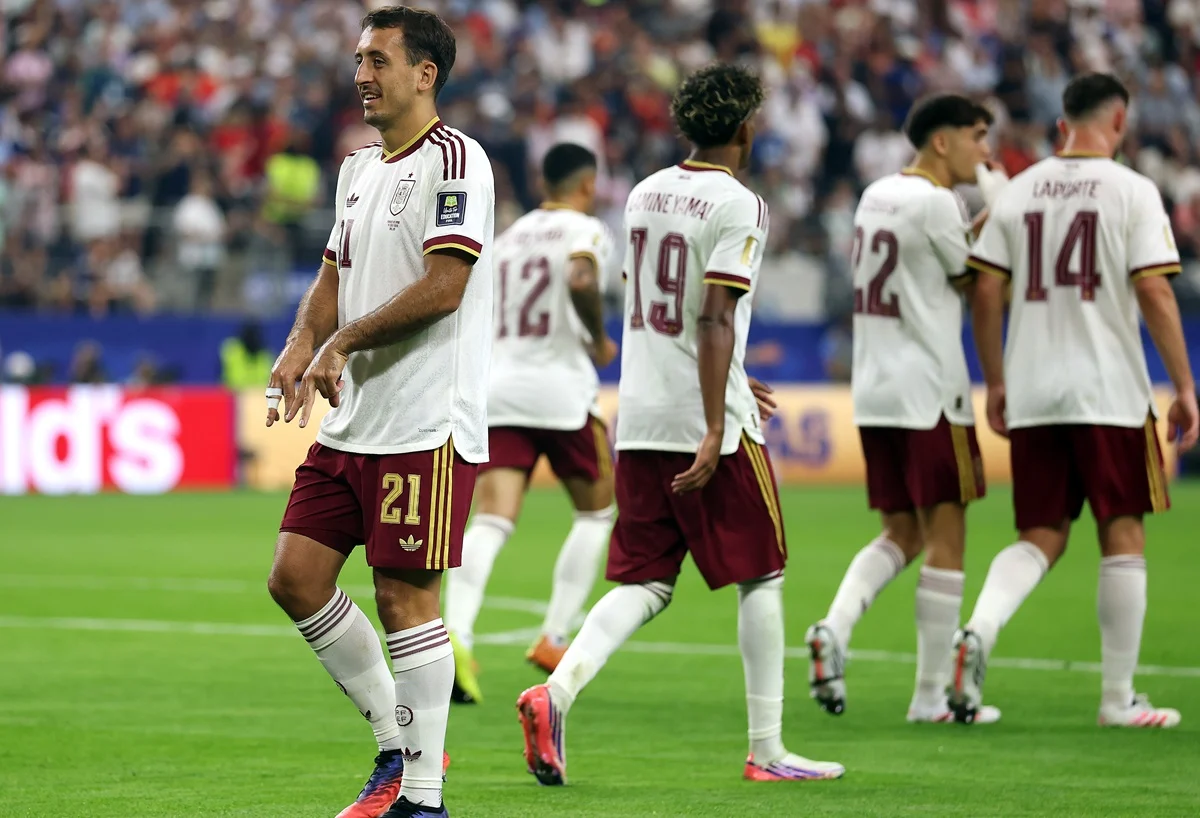 Mikel Oyarzabal abrió la lata en la semifinal de España y Francia