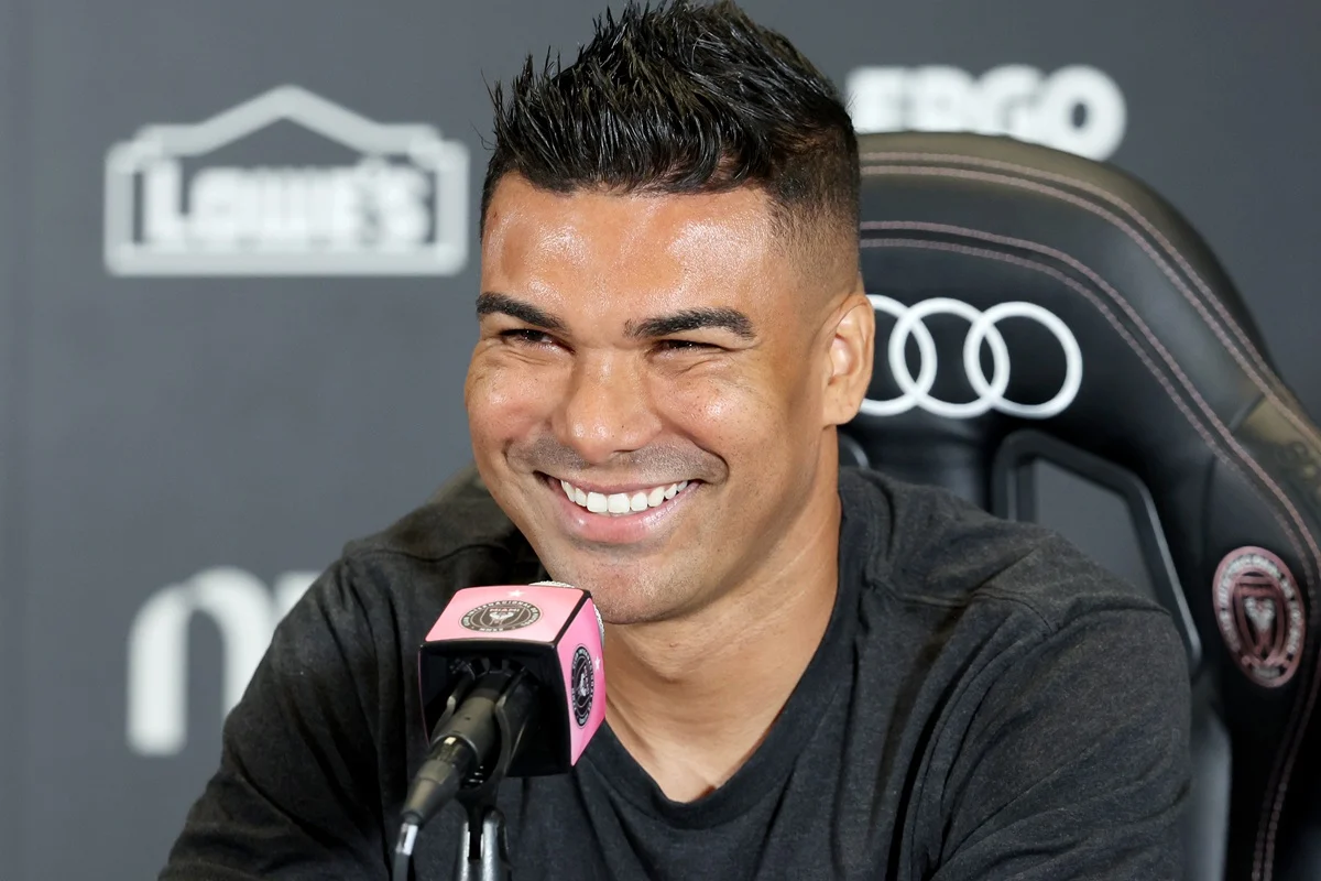 Casemiro tuvo su presentación formal en Inter Miami con tremendo elogio a Lionel Messi: “Es el Dios del fútbol”