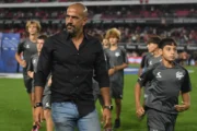 El desafío que aceptó Juan Sebastián Verón: prometió volver a jugar si Estudiantes llega a los 100 mil socios