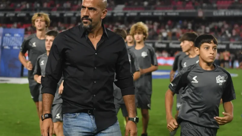El desafío que aceptó Juan Sebastián Verón: prometió volver a jugar si Estudiantes llega a los 100 mil socios