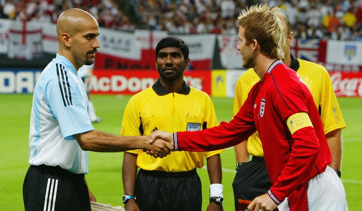 Argentina ante Inglaterra y el recuerdo de Verón en 2002