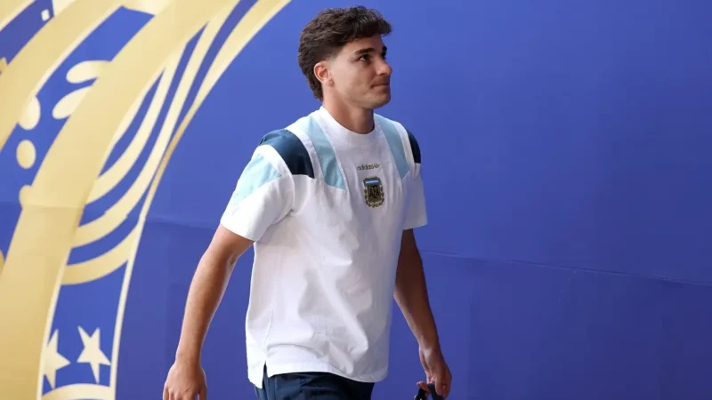 Arsenal se lanza por Julián Álvarez y podría incluir a una de sus estrellas a cambio