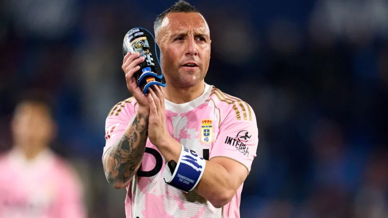 Santi Cazorla le puso fin a su carrera como futbolista
