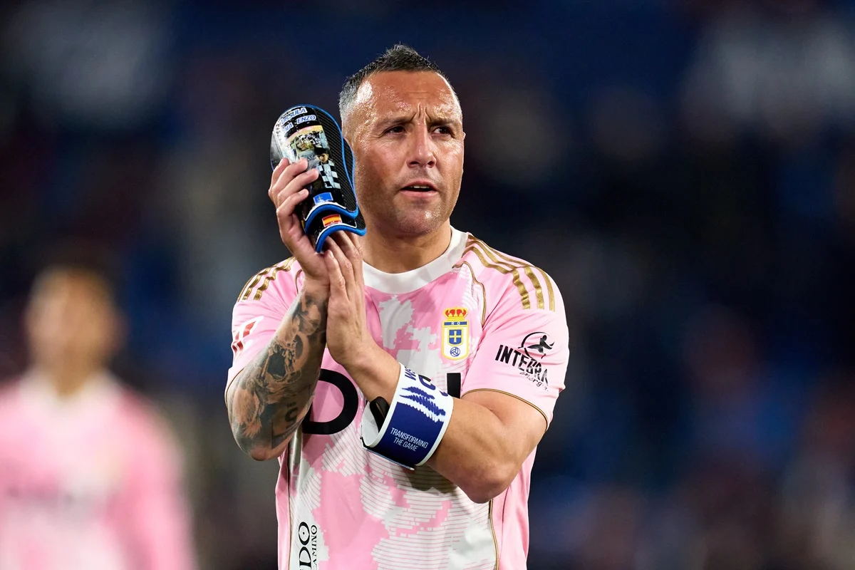 Santi Cazorla le puso fin a su carrera como futbolista