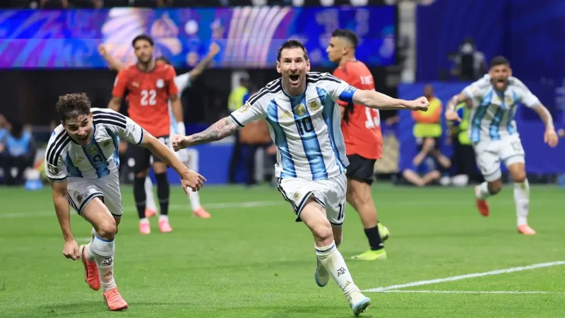 Lionel Messi lo volvió a hacer en Argentina: octavo gol, 21 en Mundiales y empate contra Egipto