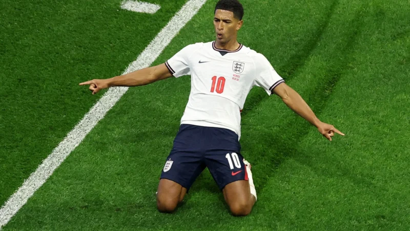 Bellingham arrasó con el Azteca marcando doblete en dos minutos para Inglaterra ante México