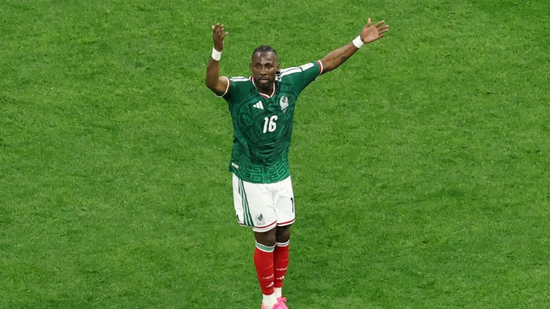Julián Quiñones alcanzó a Chicharito y Luis Hernández como máximo goleador mexicano en Mundiales