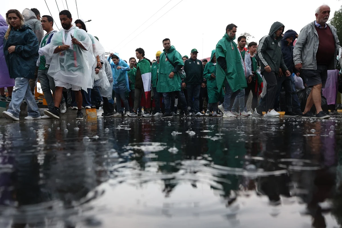 México vs Inglaterra en alerta por las fuertes lluvias y rayos en la Ciudad de México