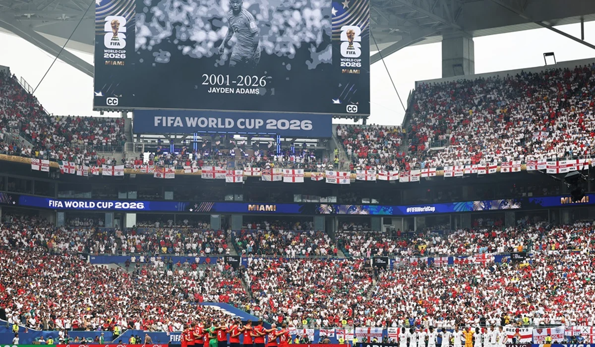 FIFA homenajeó a Jayden Adams en la previa a Noruega vs Inglaterra por el Mundial 2026