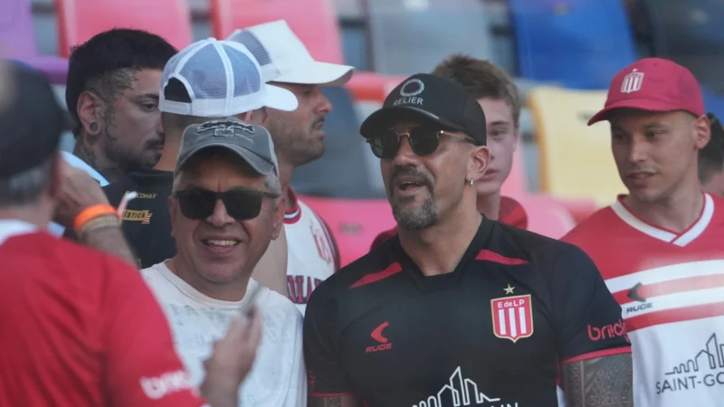 Verón también cruzó a AFA por la suspensión de la Supercopa Argentina: “No les importa si la gente…”