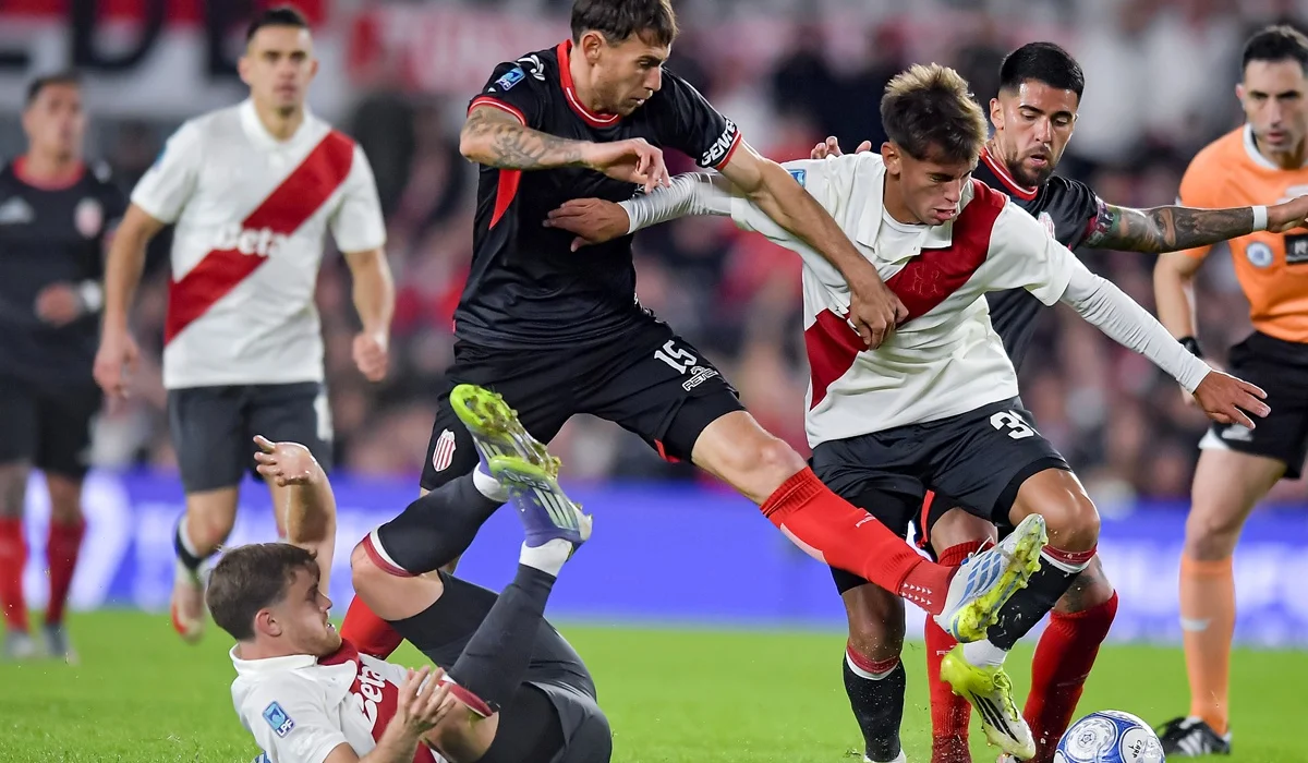 Barracas Central logró ante River un triunfo histórico