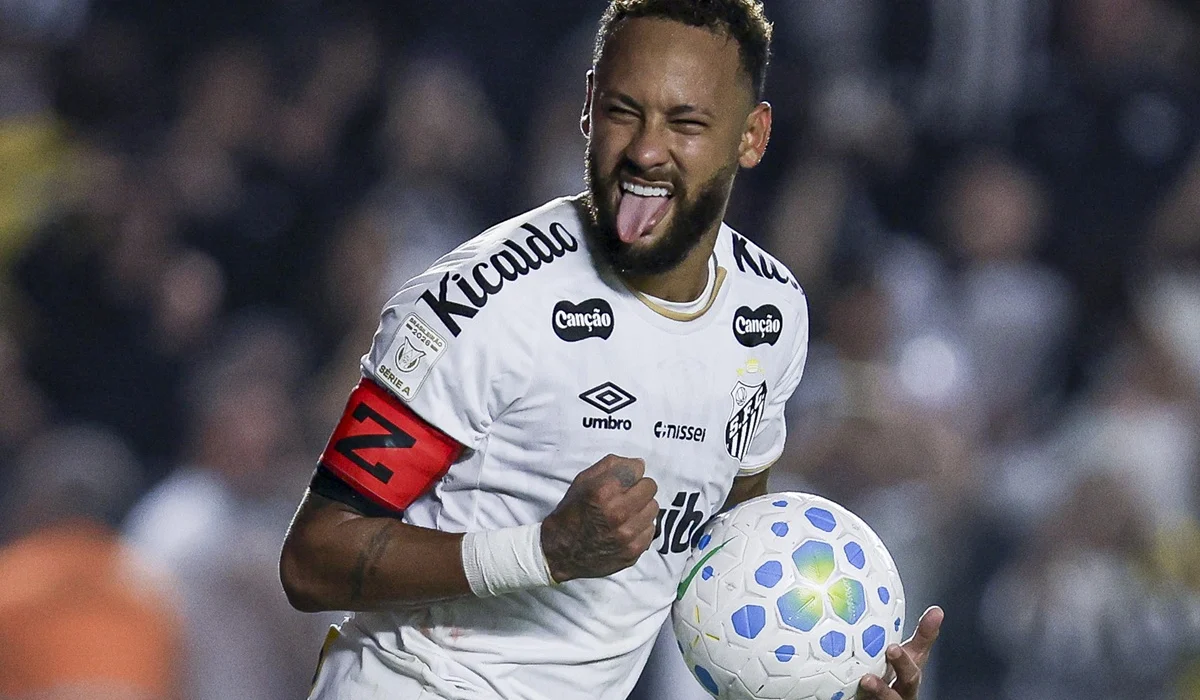 Neymar volvió al Santos con doblete y festejo especial ante Chapecoense