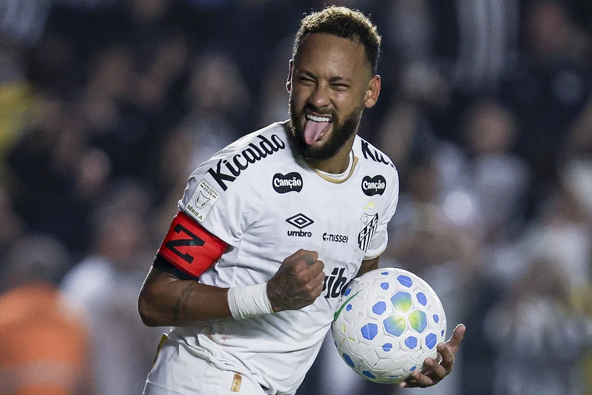 Neymar volvió al Santos con doblete y festejo especial ante Chapecoense