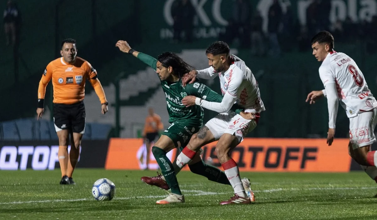 Argentinos debutó en el Clausura 2026 con triunfazo por 3-2 sobre Sarmiento en Junín