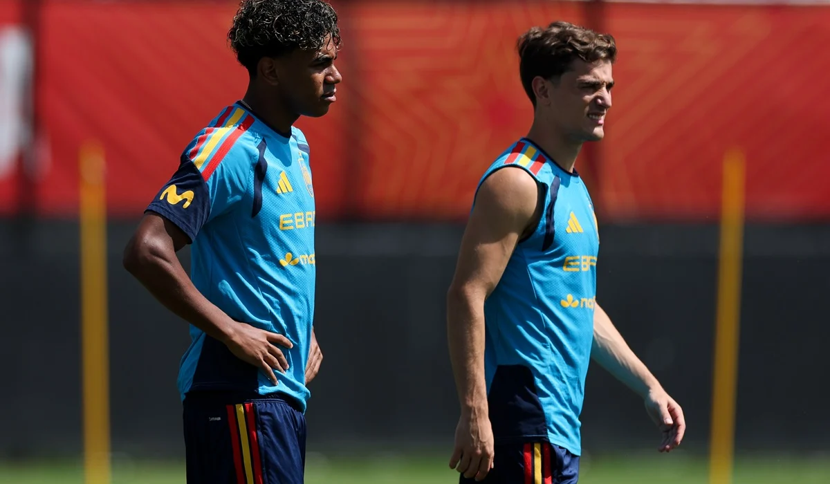 España tocada confirmó el once inicial para enfrentar a Austria